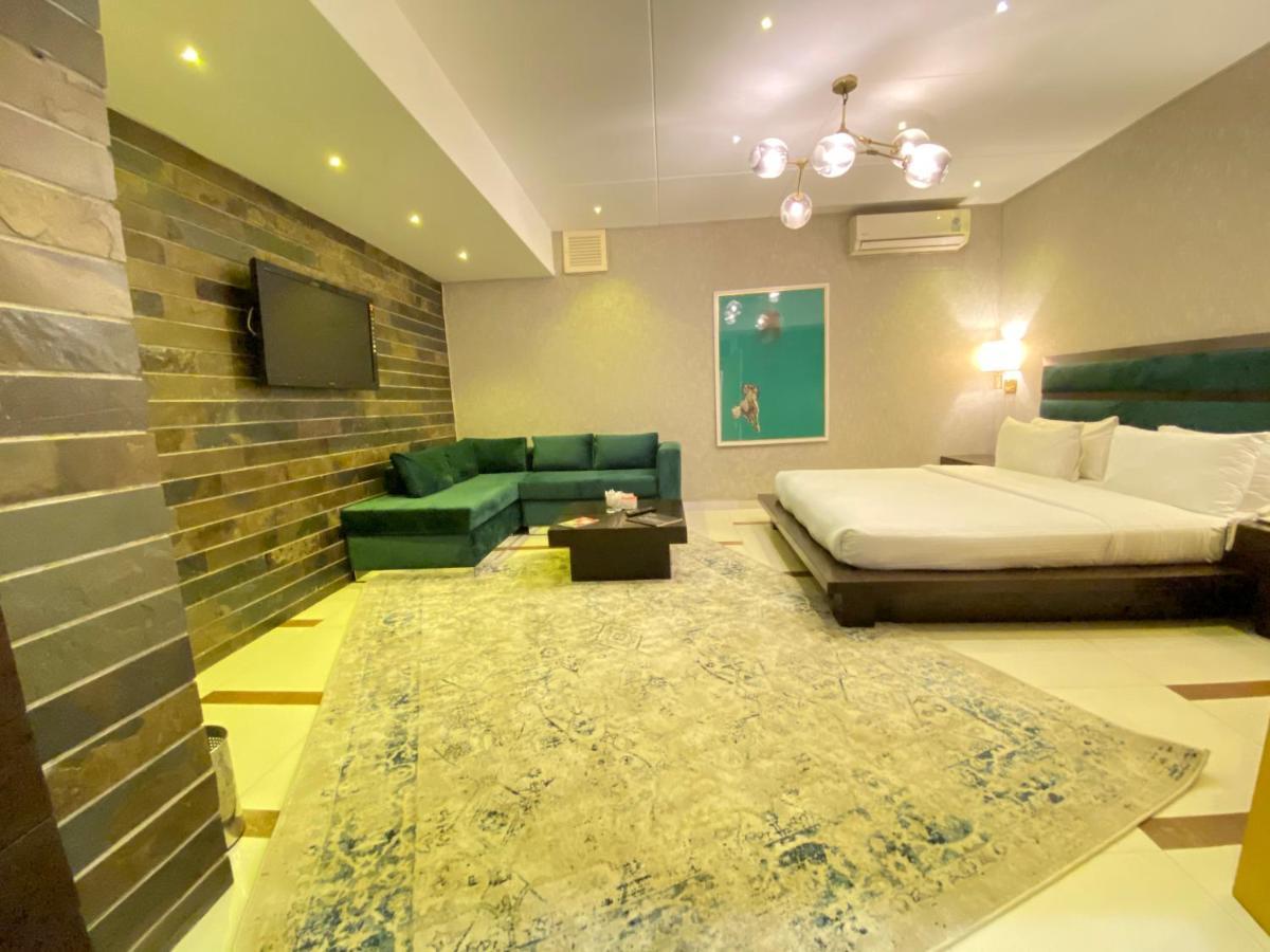 Lahore Continental Hotel Dış mekan fotoğraf