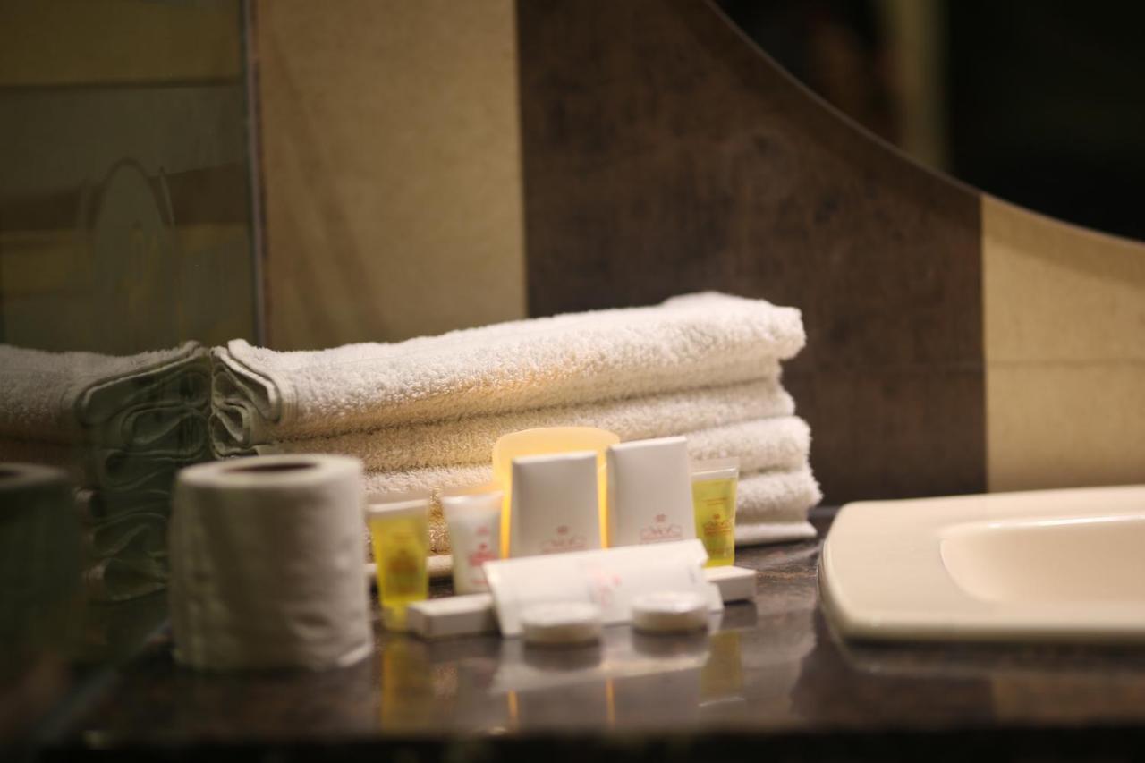 Lahore Continental Hotel Dış mekan fotoğraf