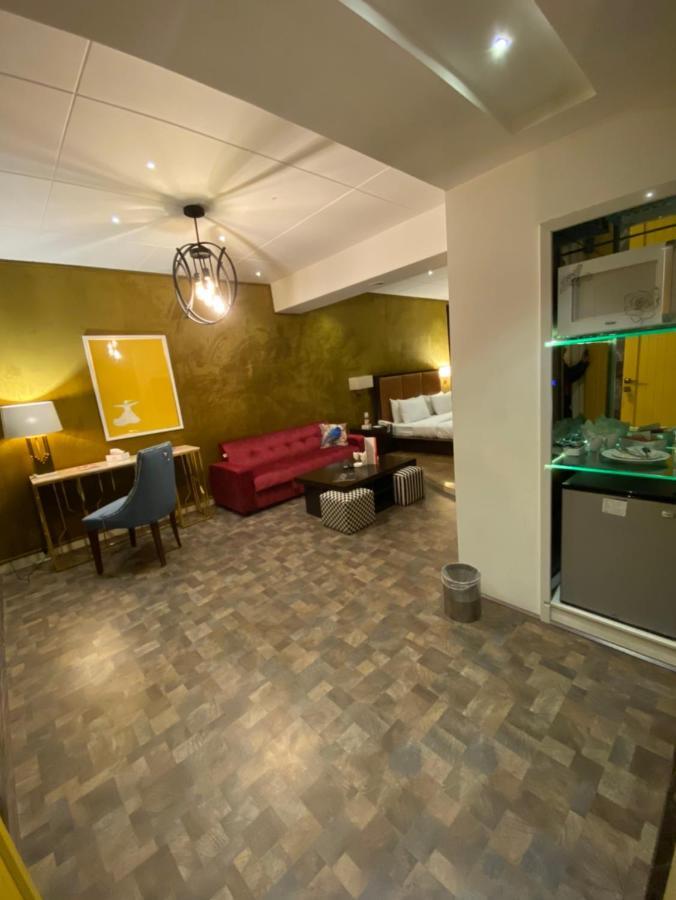 Lahore Continental Hotel Dış mekan fotoğraf